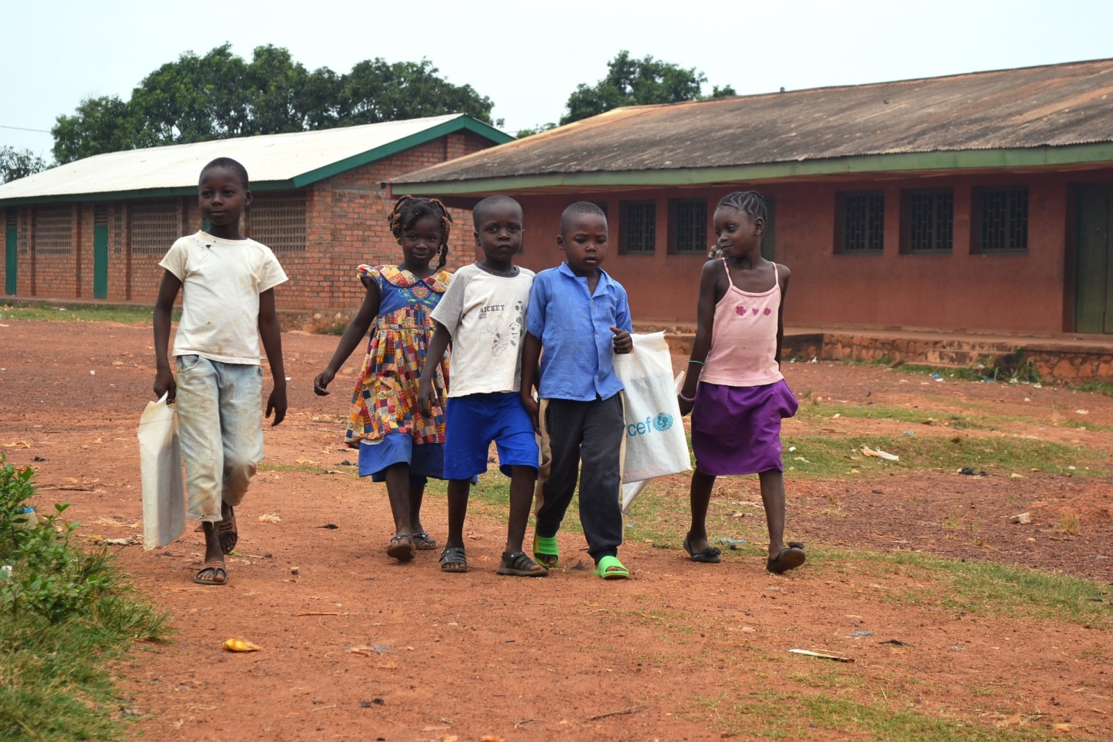 Childen Back To School Bangui - Copia